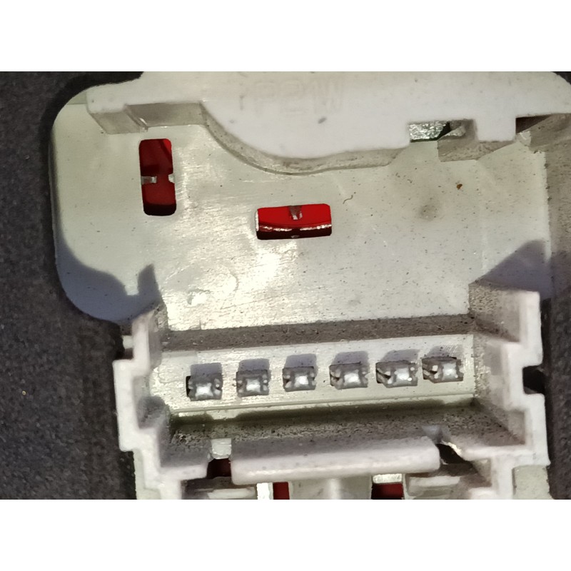 Recambio de piloto trasero izquierdo para renault clio ii (bb_, cb_) 1.2 16v (bb05, bb0w, bb11, bb27, bb2t, bb2u, bb2v, cb05,...