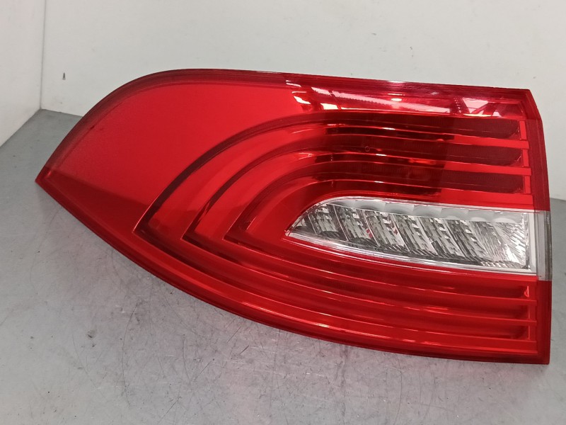 Recambio de piloto trasero izquierdo para skoda superb ii (3t4) 2.0 tdi 16v referencia OEM IAM 3T5945095A  