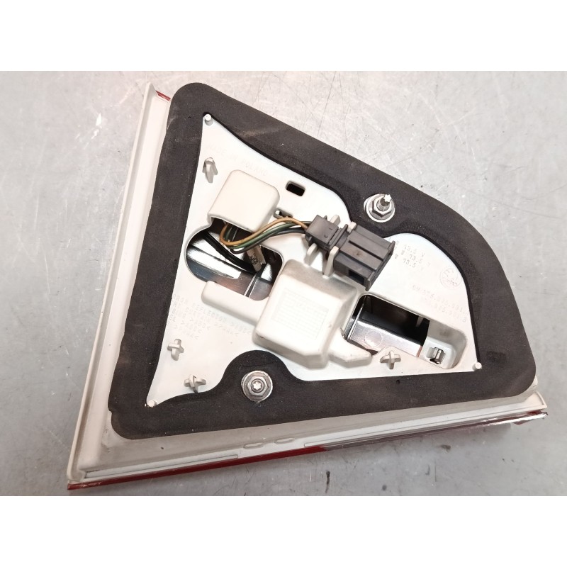 Recambio de piloto trasero porton derecho para skoda superb ii (3t4) 2.0 tdi 16v referencia OEM IAM 3T5945094A  