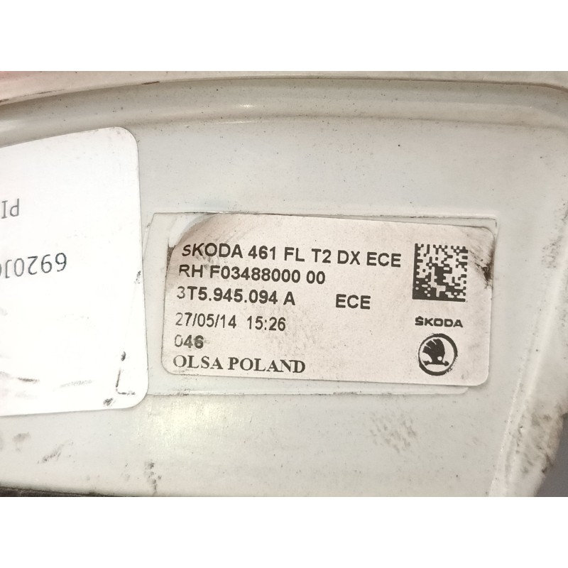 Recambio de piloto trasero porton derecho para skoda superb ii (3t4) 2.0 tdi 16v referencia OEM IAM 3T5945094A  