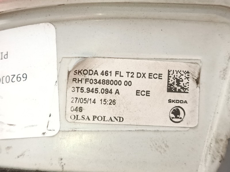 Recambio de piloto trasero porton derecho para skoda superb ii (3t4) 2.0 tdi 16v referencia OEM IAM 3T5945094A  