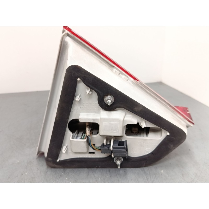 Recambio de piloto trasero porton izquierdo para skoda superb ii (3t4) 2.0 tdi 16v referencia OEM IAM   