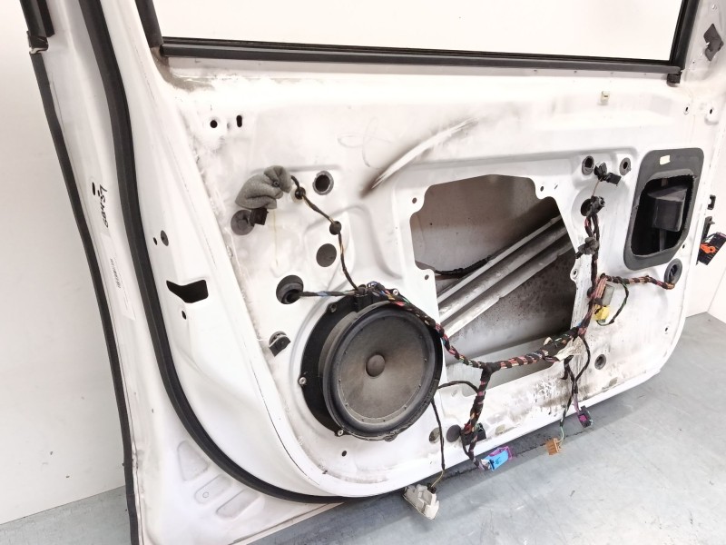 Recambio de puerta delantera izquierda para skoda superb ii (3t4) 2.0 tdi 16v referencia OEM IAM   