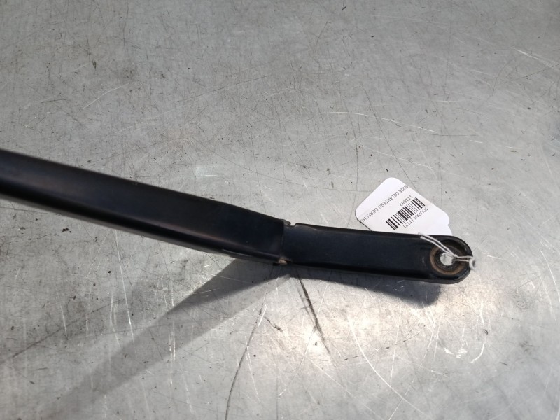 Recambio de brazo limpia delantero derecho para volkswagen touran (1t3) 1.6 tdi referencia OEM IAM   