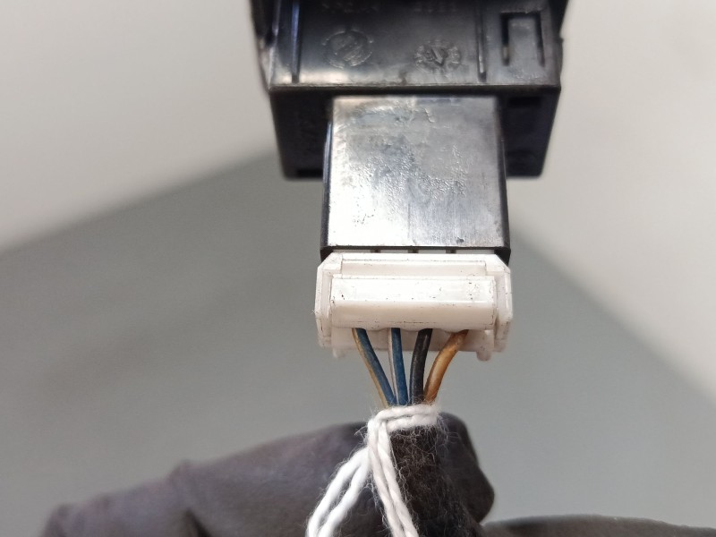 Recambio de mando elevalunas delantero izquierdo para fiat panda furgoneta/hatchback (169_) 1.2 bipower (169cxb1a) referencia OE