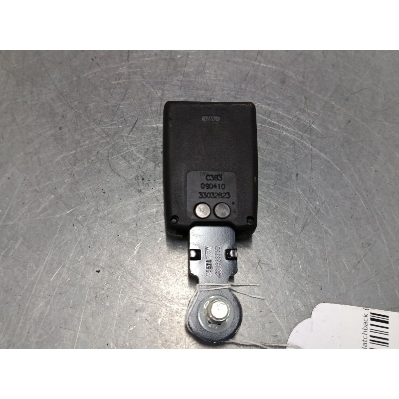 Recambio de anclaje cinturon delantero derecho para fiat panda furgoneta/hatchback (169_) 1.2 bipower (169cxb1a) referencia OEM 