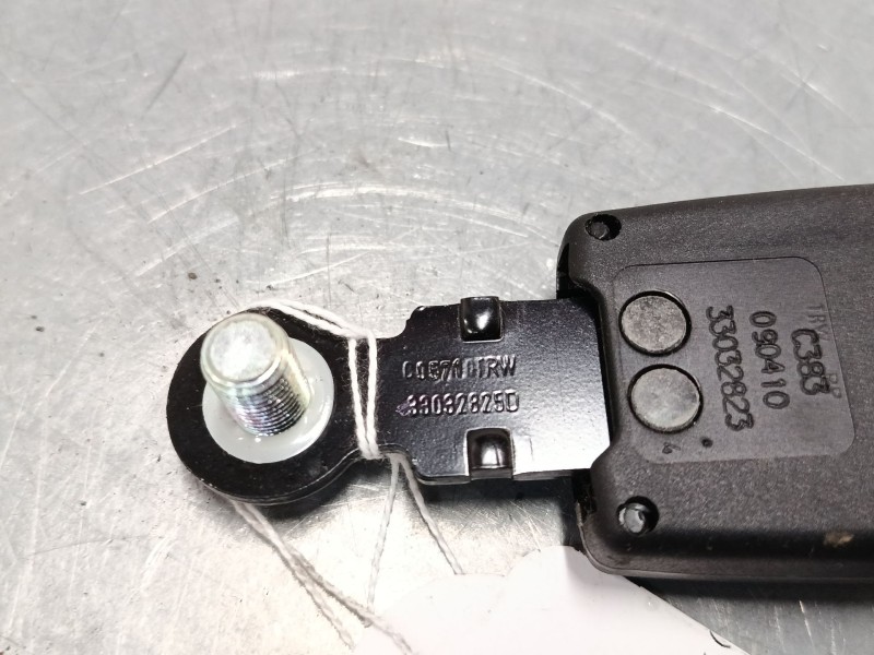 Recambio de anclaje cinturon delantero derecho para fiat panda furgoneta/hatchback (169_) 1.2 bipower (169cxb1a) referencia OEM 