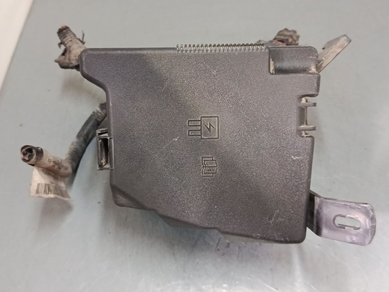 Recambio de caja reles / fusibles para ford fiesta vi (cb1, ccn) 1.4 tdci referencia OEM IAM 7154595030  