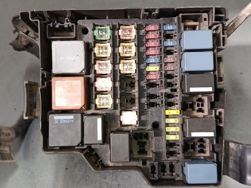 Recambio de caja reles / fusibles para ford fiesta vi (cb1, ccn) 1.4 tdci referencia OEM IAM 7154595030  