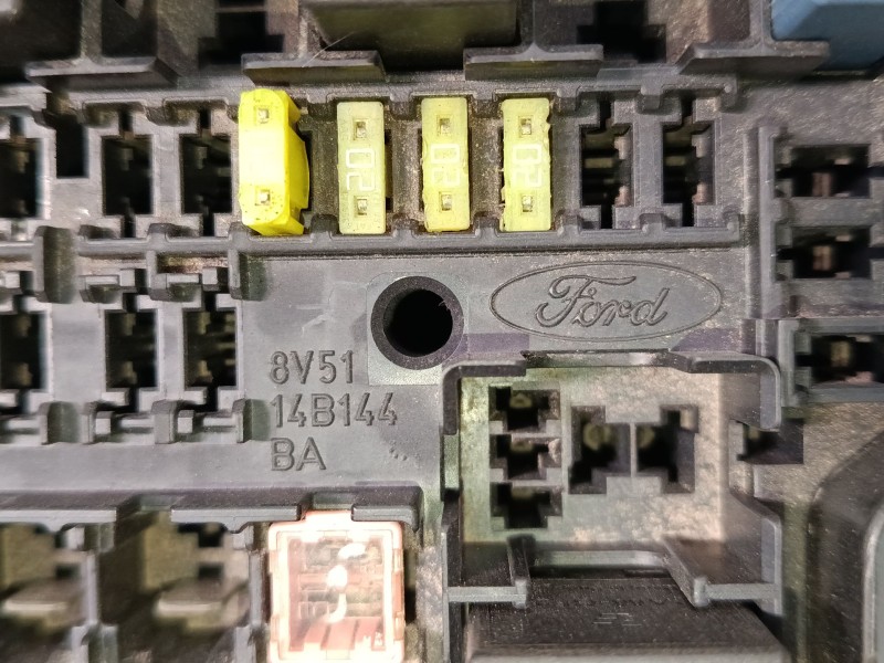 Recambio de caja reles / fusibles para ford fiesta vi (cb1, ccn) 1.4 tdci referencia OEM IAM 7154595030  