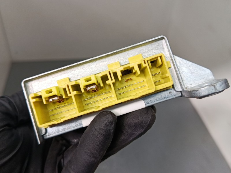 Recambio de centralita airbag para ford fiesta vi (cb1, ccn) 1.4 tdci referencia OEM IAM 8V5114B321BG  