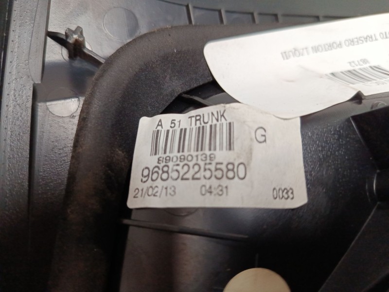 Recambio de piloto trasero porton izquierdo para citroën c3 ii (sc_) 1.2 vti 82 referencia OEM IAM 9685225580  