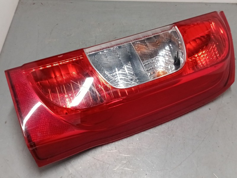 Recambio de piloto trasero derecho para peugeot bipper (aa_) 1.4 hdi referencia OEM IAM 01353205080 13202F 