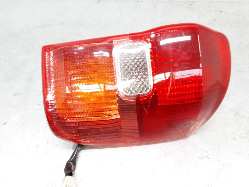 Recambio de piloto trasero derecho para toyota rav 4 ii (_a2_) 2.0 4wd (aca21, aca20) referencia OEM IAM 8155142060  