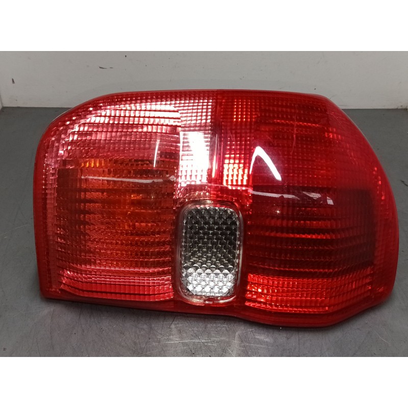 Recambio de piloto trasero izquierdo para toyota rav 4 ii (_a2_) 2.0 4wd (aca21, aca20) referencia OEM IAM 8156142060  