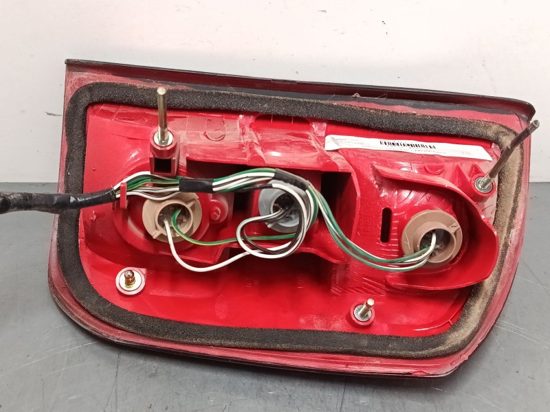 Recambio de piloto trasero izquierdo para toyota rav 4 ii (_a2_) 2.0 4wd (aca21, aca20) referencia OEM IAM 8156142060  