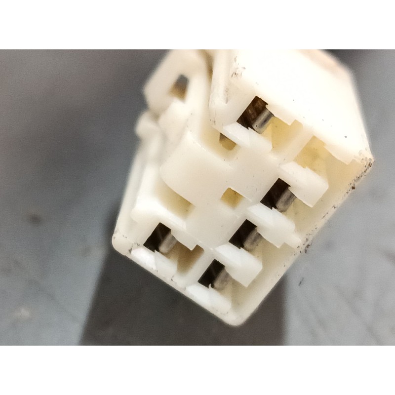 Recambio de piloto trasero izquierdo para toyota rav 4 ii (_a2_) 2.0 4wd (aca21, aca20) referencia OEM IAM 8156142060  