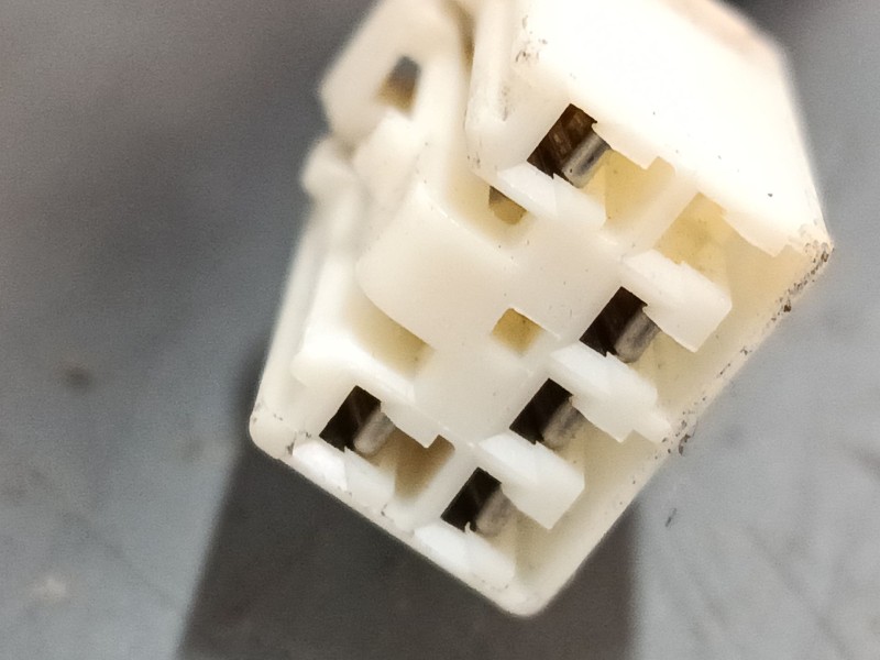 Recambio de piloto trasero izquierdo para toyota rav 4 ii (_a2_) 2.0 4wd (aca21, aca20) referencia OEM IAM 8156142060  