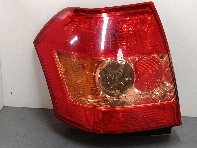 Recambio de piloto trasero derecho para toyota corolla (_e12_) 1.4 d (nde120_) referencia OEM IAM 8155002300  