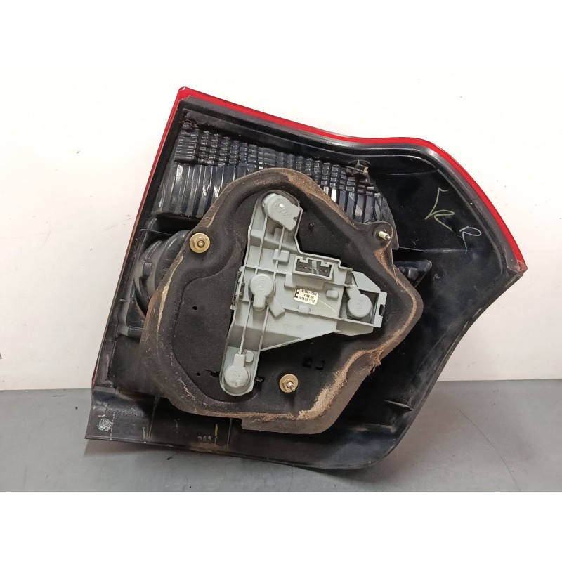 Recambio de piloto trasero derecho para toyota corolla (_e12_) 1.4 d (nde120_) referencia OEM IAM 8155002300  