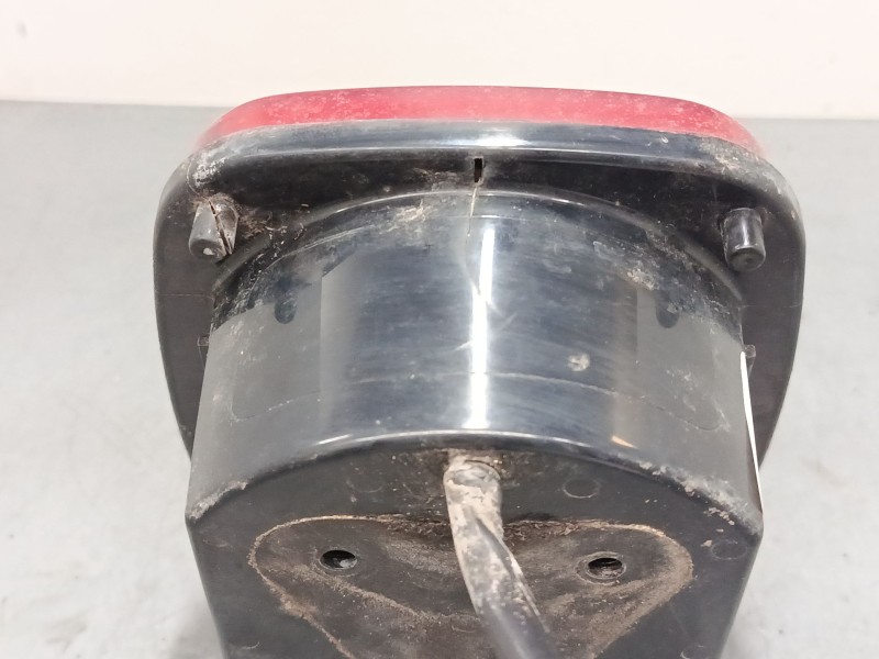 Recambio de piloto trasero derecho para jeep wrangler i (yj, sj_) 4.0 referencia OEM IAM   