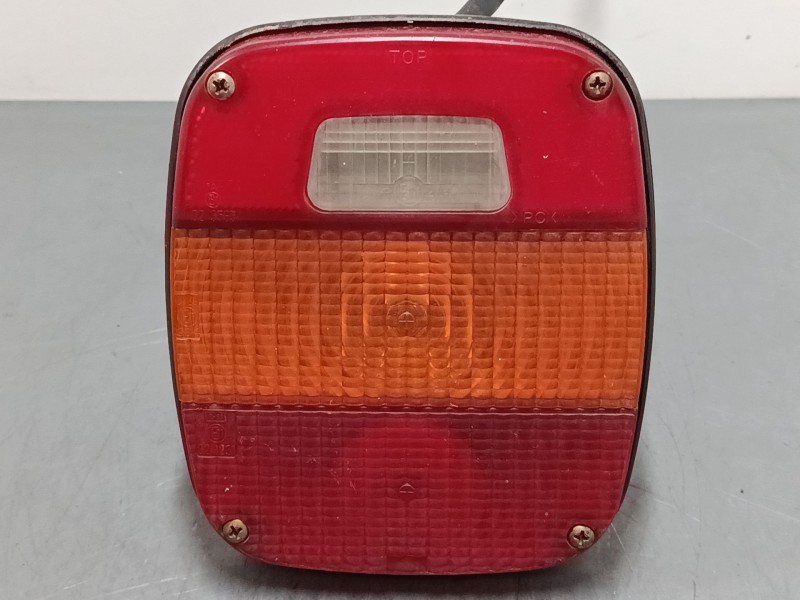 Recambio de piloto trasero izquierdo para jeep wrangler i (yj, sj_) 4.0 referencia OEM IAM   