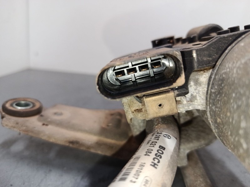 Recambio de motor limpiaparabrisas delantero izquierdo para ford galaxy ii (wa6) 2.0 tdci referencia OEM IAM 6M2117504AJ 3397021