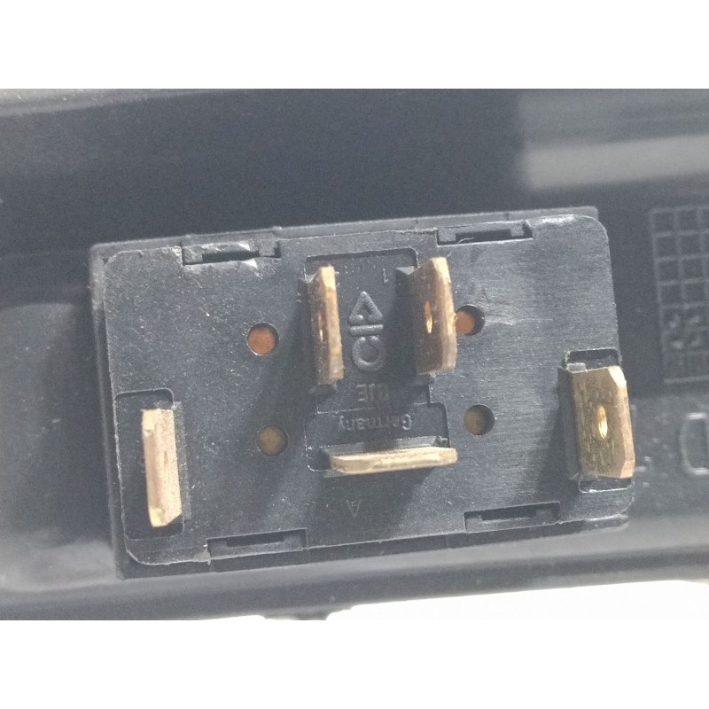 Recambio de mando elevalunas delantero derecho para seat ibiza ii (6k1) 1.6 i referencia OEM IAM 6K0867172AIND7  