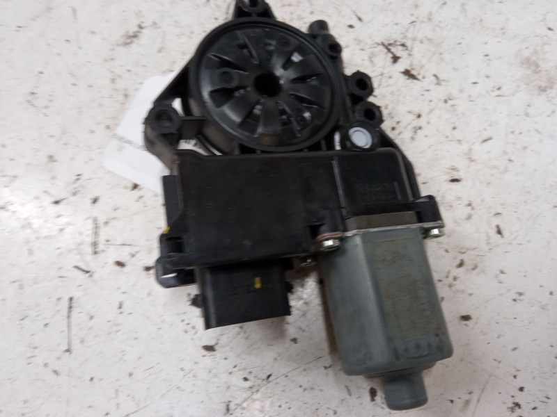 Recambio de motor elevaluna delantero derecho para hyundai i40 i (vf) 1.7 crdi referencia OEM IAM   