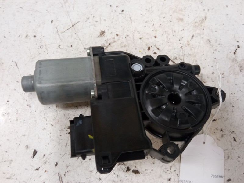 Recambio de motor elevaluna delantero izquierdo para hyundai i40 i (vf) 1.7 crdi referencia OEM IAM   