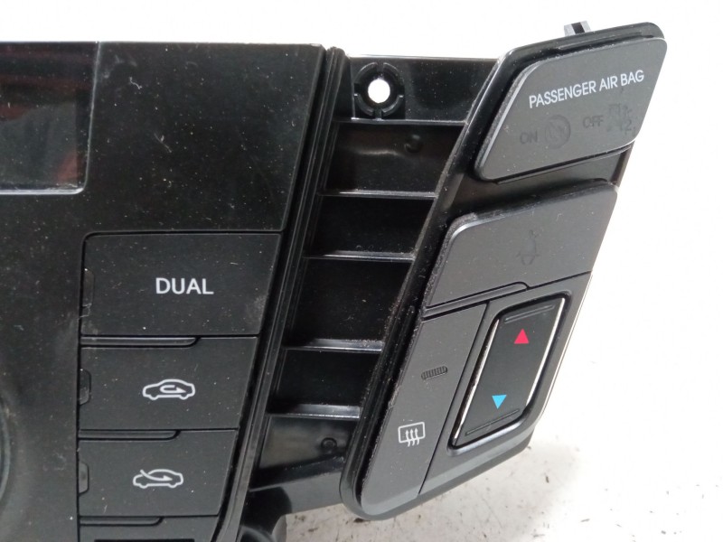 Recambio de mando climatizador para hyundai i40 i (vf) 1.7 crdi referencia OEM IAM 972503ZDD0  