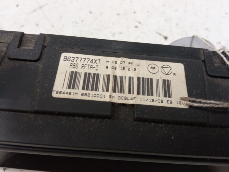 Recambio de mando climatizador para citroën c3 i (fc_, fn_) 1.4 i referencia OEM IAM 96377774XT  