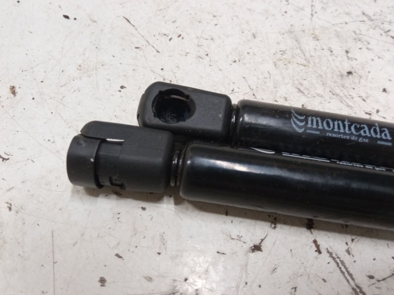 Recambio de amortiguadores capo para bmw 3 compact (e46) 316 ti referencia OEM IAM 550N  