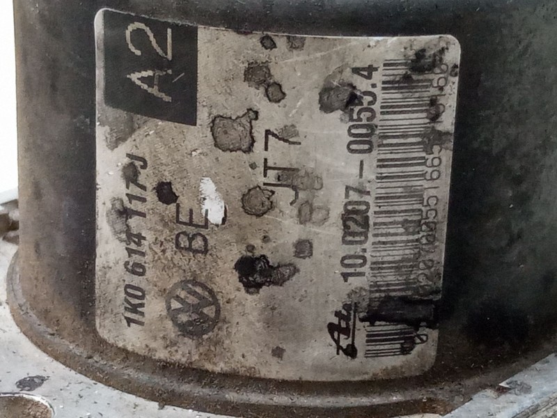 Recambio de abs para seat altea (5p1) 1.9 tdi referencia OEM IAM 1K0614117J  