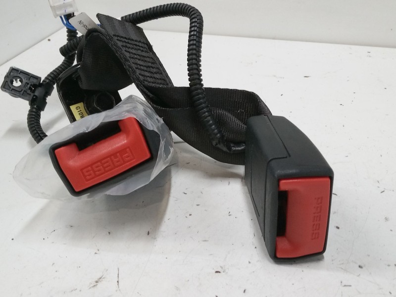 Recambio de anclaje cinturon trasero derecho para kia picanto iii (ja) 1.0 referencia OEM IAM   