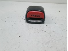 Recambio de anclaje cinturon delantero izquierdo para nissan almera ii hatchback (n16) 2.2 di referencia OEM IAM    2