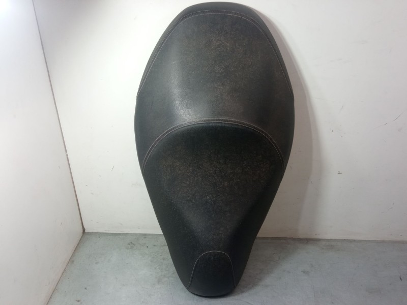 Recambio de asiento para suzuki uh uh 200 burgman (c9) referencia OEM IAM   