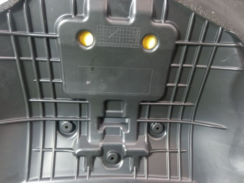 Recambio de asiento para suzuki uh uh 200 burgman (c9) referencia OEM IAM   