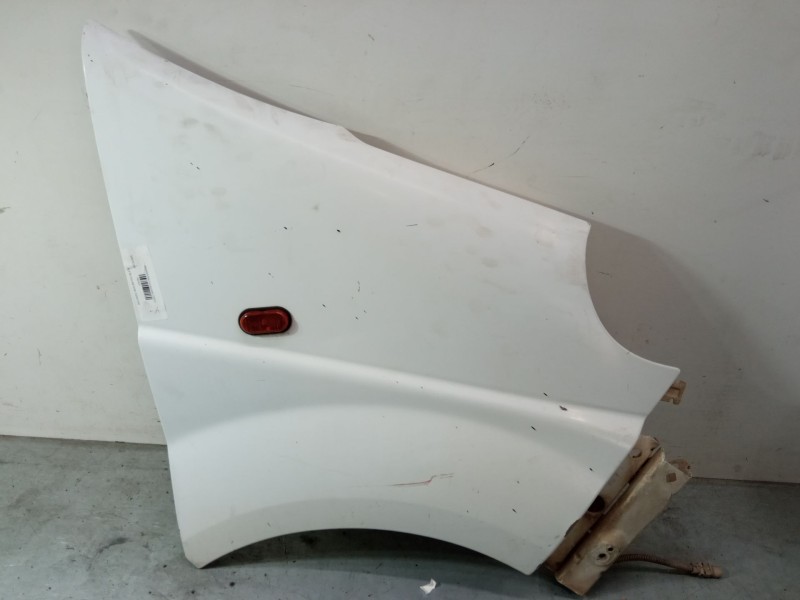 Recambio de aleta delantera derecha para nissan primastar furgoneta (x83) 1.9 dci 100 referencia OEM IAM   