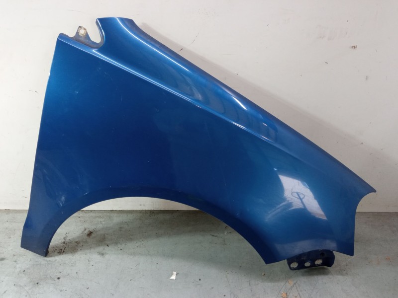 Recambio de aleta delantera derecha para volkswagen polo iv (9n_, 9a_) 1.4 tdi referencia OEM IAM   