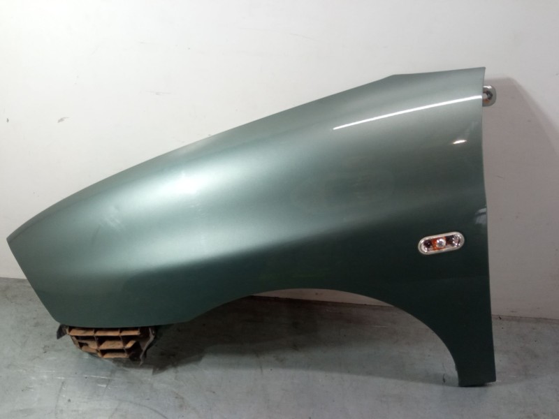 Recambio de aleta delantera izquierda para seat ibiza iii (6l1) 1.4 16v referencia OEM IAM   