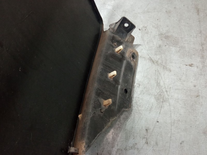 Recambio de aleta delantera izquierda para seat ibiza iii (6l1) 1.4 16v referencia OEM IAM   