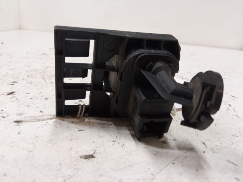 Recambio de boton apertura porton para peugeot 307 cc (3b) 2.0 16v referencia OEM IAM 9632343580  