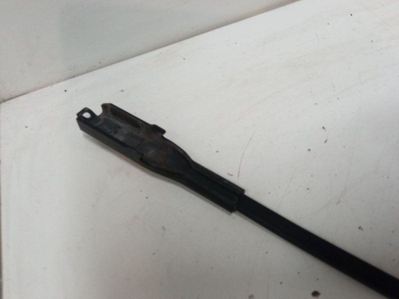 Recambio de brazo limpia delantero izquierdo para mercedes-benz clase a (w169) a 180 cdi (169.007, 169.307) referencia OEM IAM  