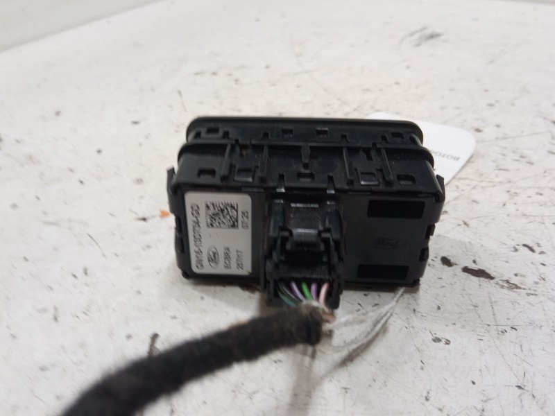 Recambio de boton park assist para ford ecosport 1.0 ecoboost referencia OEM IAM GN1513D734GD  