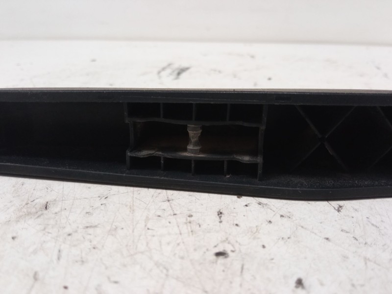 Recambio de brazo limpia trasero para ford ecosport 1.0 ecoboost referencia OEM IAM   