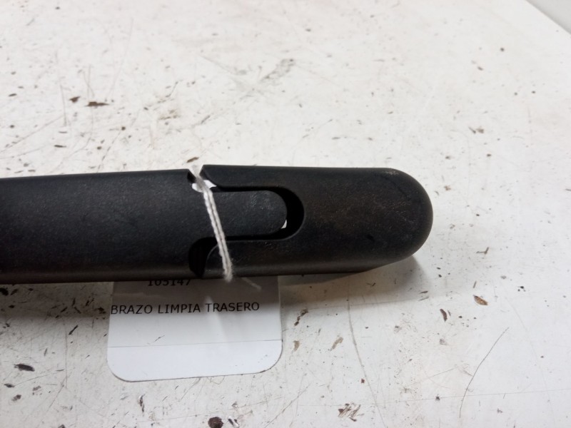 Recambio de brazo limpia trasero para ford ecosport 1.0 ecoboost referencia OEM IAM   