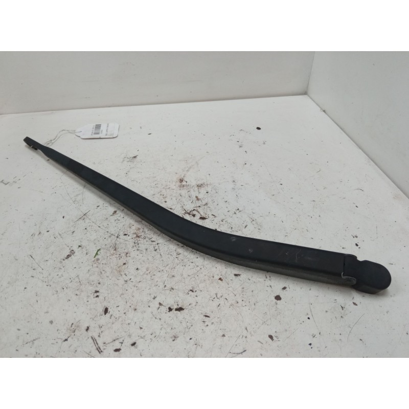 Recambio de brazo limpia trasero para renault laguna iii (bt0/1) 1.5 dci (bt00, bt0a, bt0t, bt1j) referencia OEM IAM   