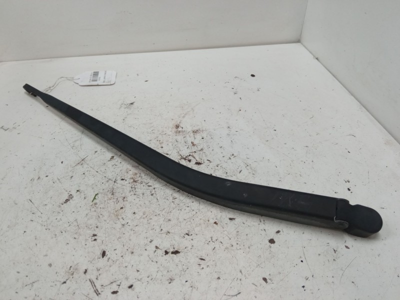 Recambio de brazo limpia trasero para renault laguna iii (bt0/1) 1.5 dci (bt00, bt0a, bt0t, bt1j) referencia OEM IAM   