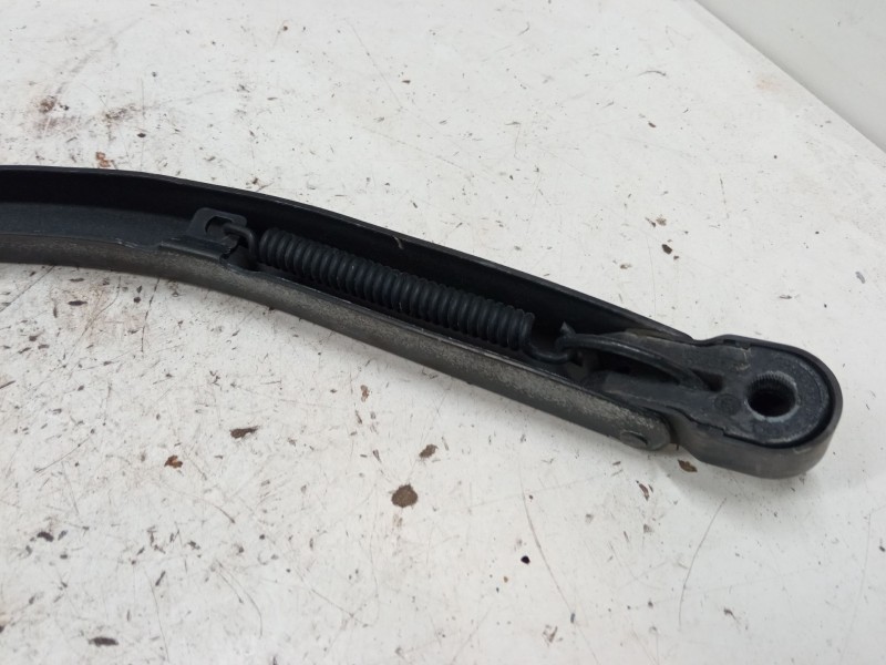 Recambio de brazo limpia trasero para renault laguna iii (bt0/1) 1.5 dci (bt00, bt0a, bt0t, bt1j) referencia OEM IAM   